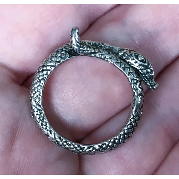 Coiled Snake Ring Size 7 Silver Tone Textured Goth Core Whimsigoth Yallternative - Picture 1 of 3